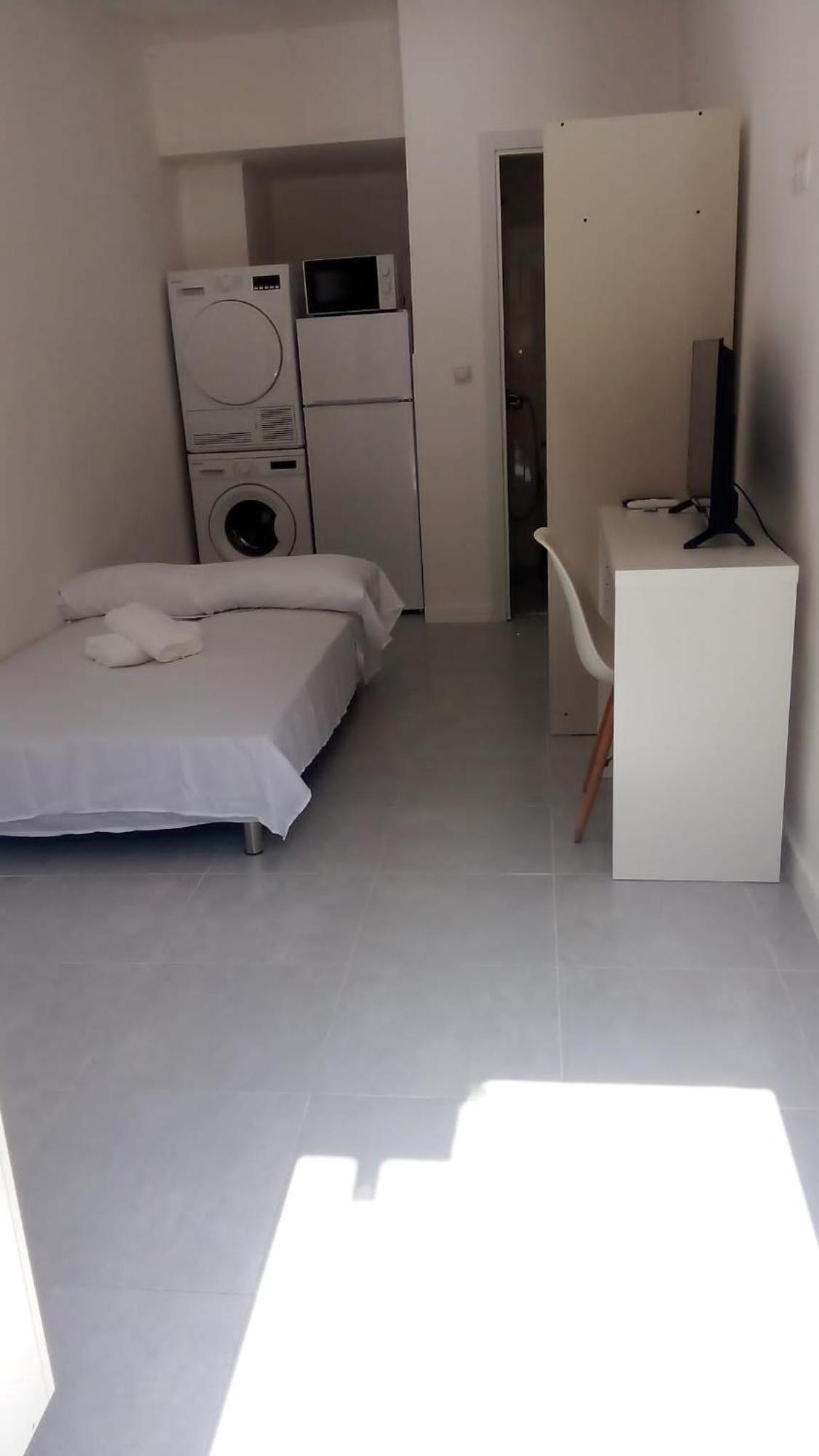 Estudio Encantador Cerca Del Carrefour Rosaleda 1 Màlaga Exteriér fotografie