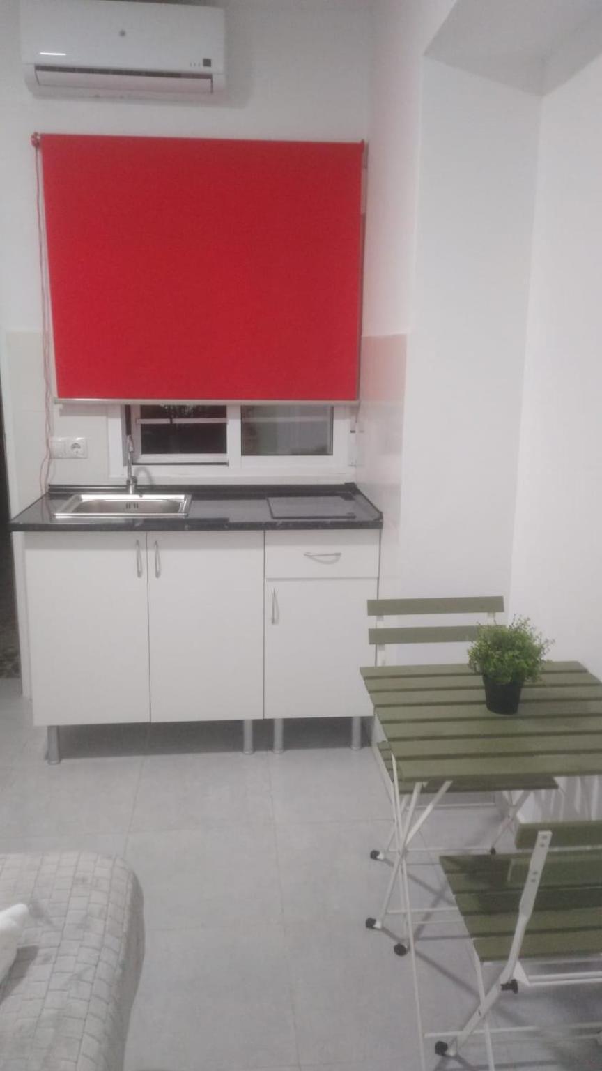 Estudio Encantador Cerca Del Carrefour Rosaleda 1 Màlaga Exteriér fotografie